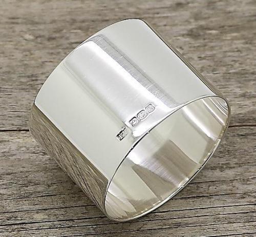 Silver Napkin Ring - EV1945